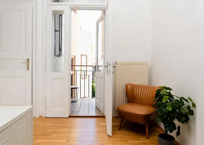 Marschall 10 Stilvoll Wohnen Mit Kleinem Balkon Im Herzen Von