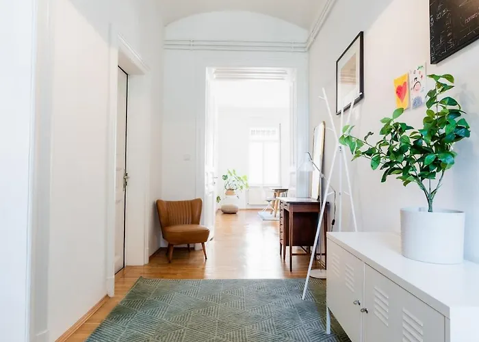 Appartement Marschall 10 Stilvoll Wohnen Mit Kleinem Balkon Im Herzen Von *