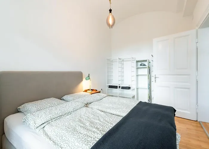 Marschall 10 Stilvoll Wohnen Mit Kleinem Balkon Im Herzen Von *