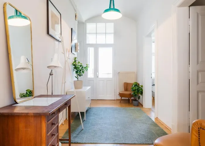 Apartmán Marschall 10 Stilvoll Wohnen Mit Kleinem Balkon Im Herzen Von Štýrský Hradec